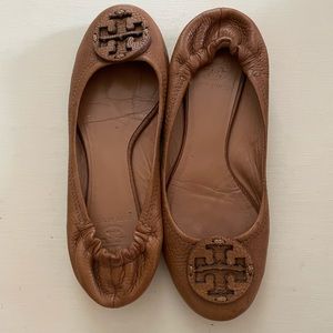 Tory Burch logo flat